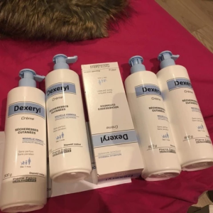 Kem dưỡng da chàm nẻ Dexeryl tuýp 250g