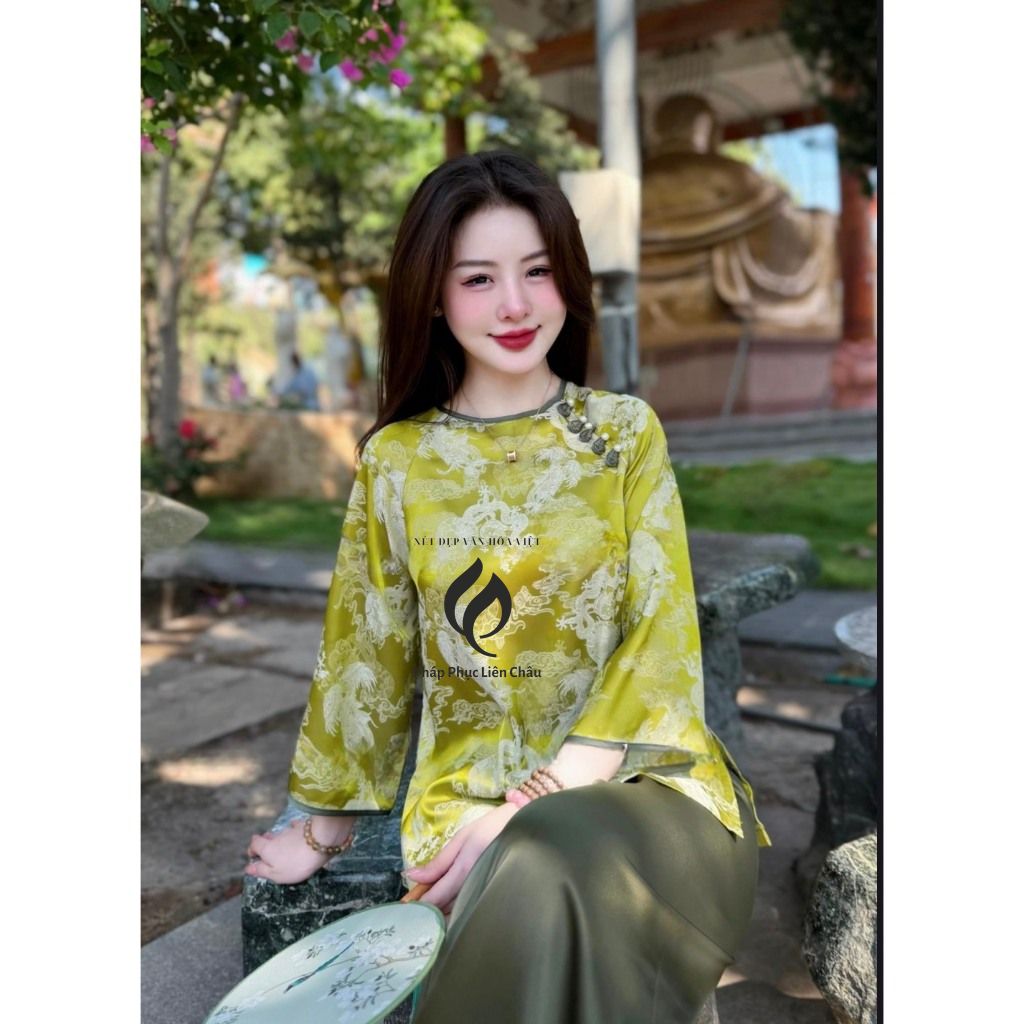 Đồ lam đi chùa gấm long phụng khuy tết Mẫu Áo Phật Tử Satin Chụp Ảnh Quyến Rũ - Pháp Phục Liên Châu - Silk